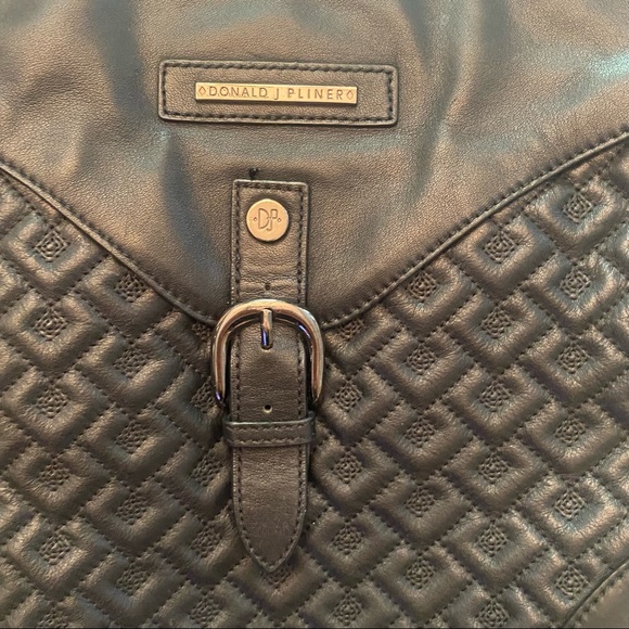 DONALD J PILNER quilted black leather shoulder bag - Picture 3 of 6